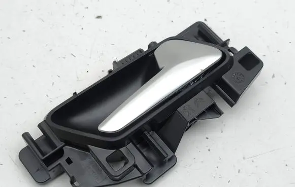 Opel Astra L Front door interior handle 2021064002 2021064004