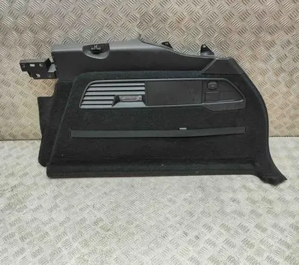Volkswagen Touareg II Trunk/boot side trim panel 7P6867038