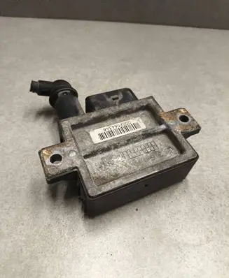 BMW 1 E81 E87 Glow plug pre-heat relay 780120002 0522120101
