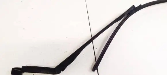 Honda Civic Front wiper blade arm