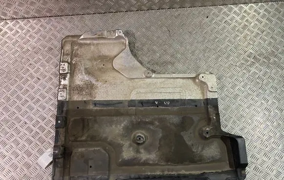Mercedes-Benz CLS C257 Engine splash shield/under tray A2135200923