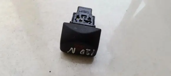 Nissan Note (E11) Hazard light switch niles06019