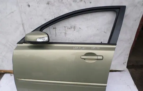Volvo V50 Front door
