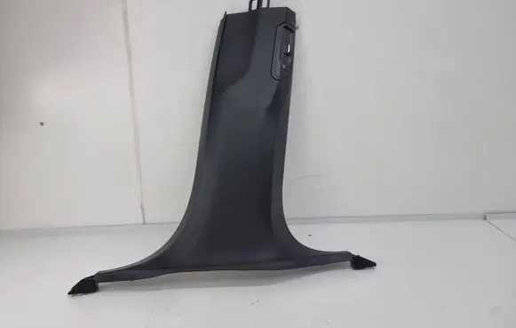 BMW X7 G07 (B) pillar trim (bottom) 7496418