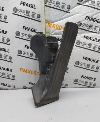 Volkswagen Touran I Accelerator throttle pedal 1T1723503H