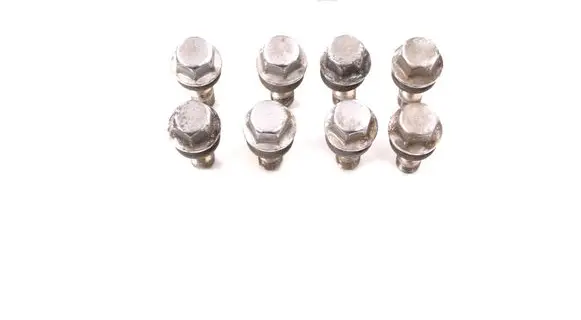 Volvo V70 Nuts/bolts 