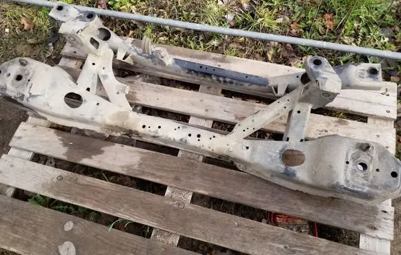 Volvo V40 Rear subframe 
