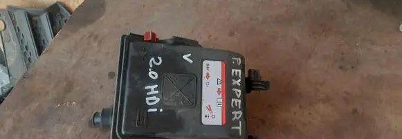 Peugeot Expert Fuse box cover 9804681980
