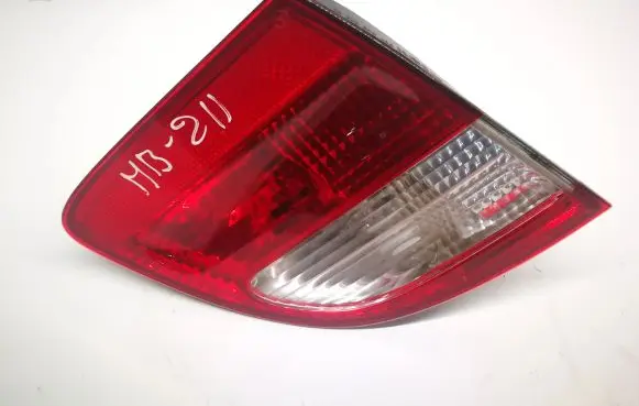 Mercedes-Benz E W211 Tailgate rear/tail lights A2118200777