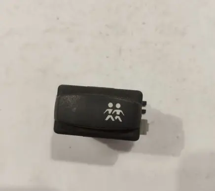 Renault Vel Satis Child safety switch 307799