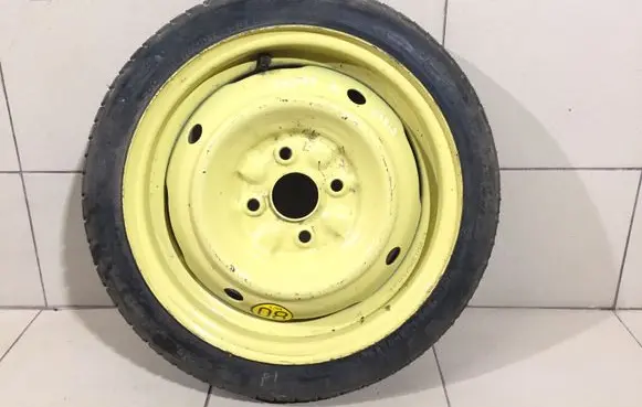 Toyota Yaris R14 spare wheel 