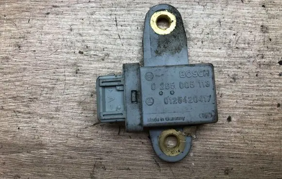 Mercedes-Benz B W245 ESP acceleration yaw rate sensor 0265005113