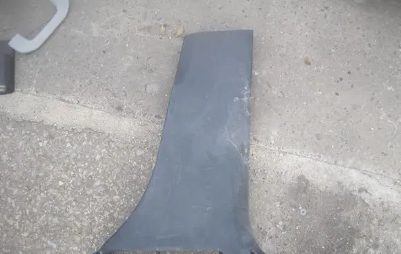 Mercedes-Benz ML W166 (B) pillar trim (bottom) A1666902625