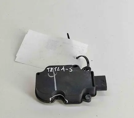 Tesla Model S Other devices 131188800013 110485401