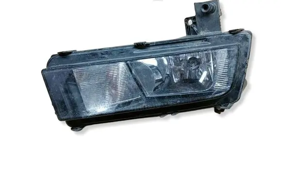 Volkswagen Touran III Front fog light 5TA941662