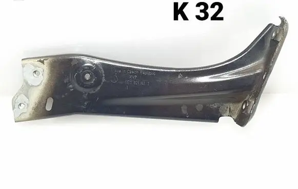 Skoda Octavia Mk3 (5E) Fender mounting bracket 5E0821141 LF9R