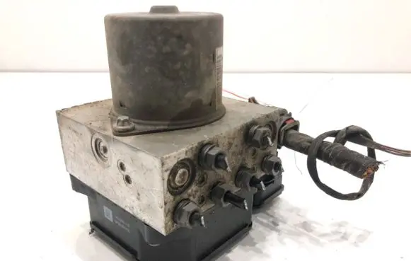 Volkswagen Tiguan ABS Pump 5N0614517L