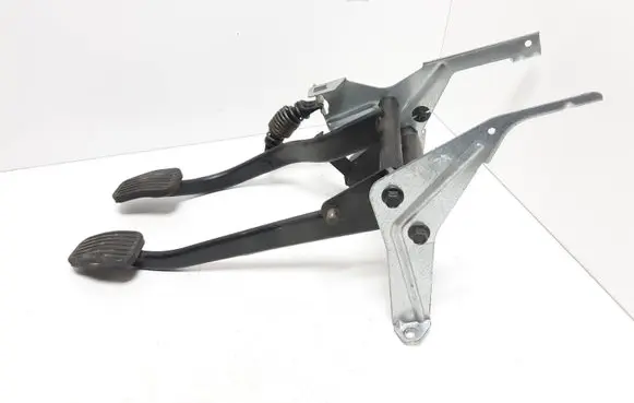 Volvo XC90 Pedal assembly 