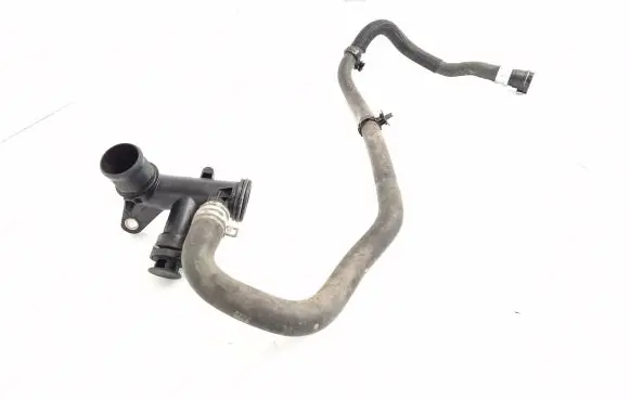 Peugeot 3008 II Engine coolant pipe/hose