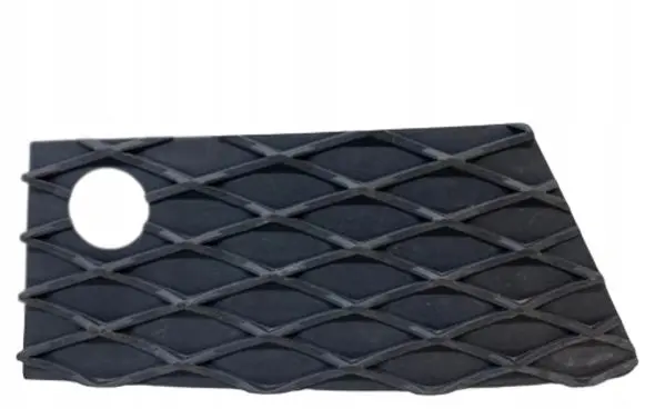 Mercedes-Benz GL X166 Front bumper lower grill A1668851322