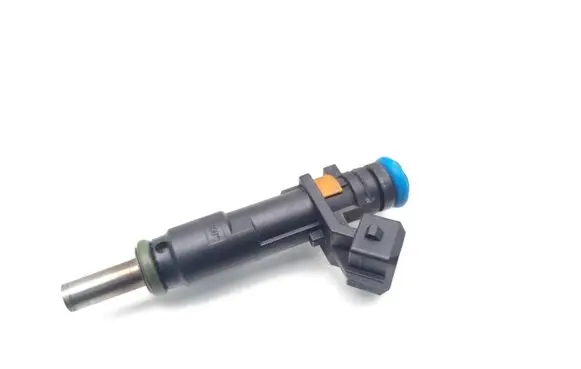 Opel Insignia A Fuel injector 55353806