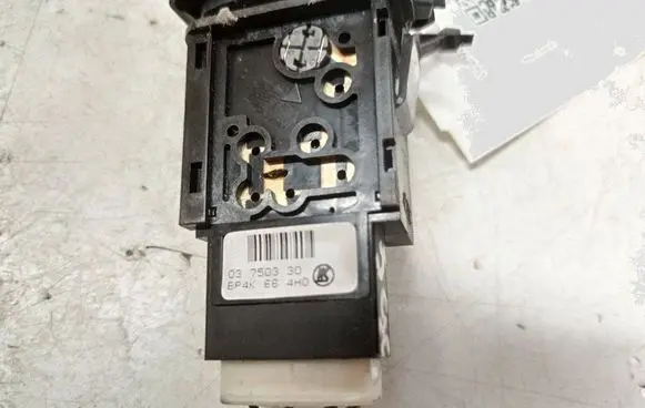 Mazda 3 I Hazard light switch 03750330 BP4K664H0