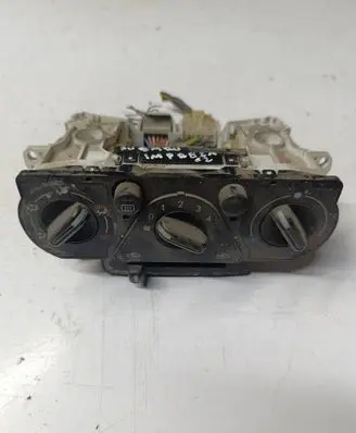 Subaru Impreza II Climate control unit