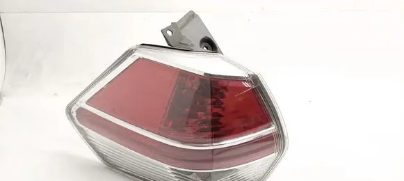 Nissan X-Trail T32 Rear/tail lights