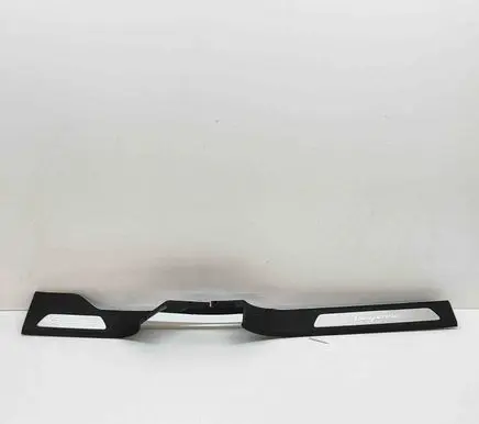 Porsche Cayenne (9Y0 9Y3) Front sill trim cover 760853846A 760853846