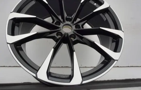 Lamborghini Urus R23 light alloy rim 4ML601025BA