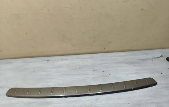 Rear bumper lower part trim