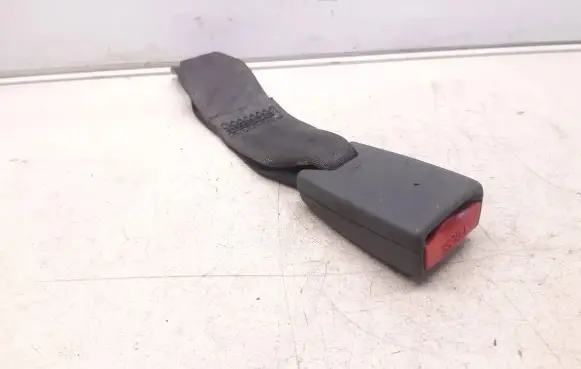 Mitsubishi Galant Middle seatbelt buckle (rear) 961209BA