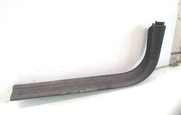 Volvo V50 Front sill trim cover
