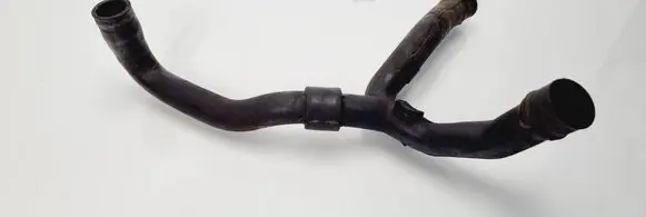 Ford Focus Breather hose/pipe XS4Q6K869BD