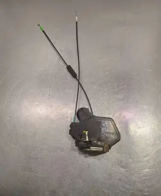 Suzuki Grand Vitara II Rear door lock 70316215