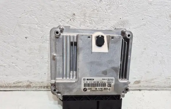 BMW 3 F30 F35 F31 Engine control unit/module 0281019208
