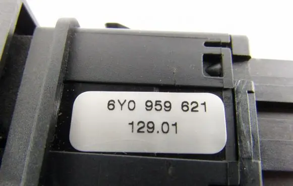 Skoda Fabia Mk1 (6Y) Windscreen/window heater switch 6Y0959621