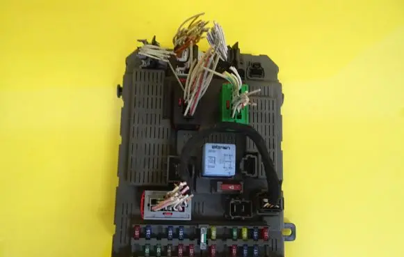 Citroen C5 Fuse box set 9646226880