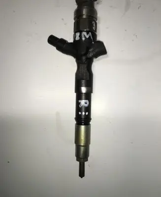 Toyota Hilux (AN10, AN20, AN30) Fuel injector 2367030140