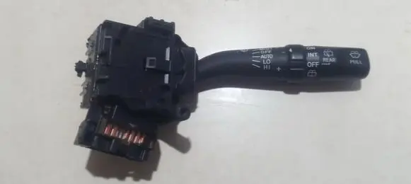 Toyota Avensis T250 Wiper control stalk 173654 8465205170