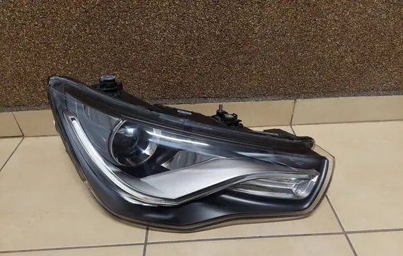 Audi A1 Headlight/headlamp 8X0941006