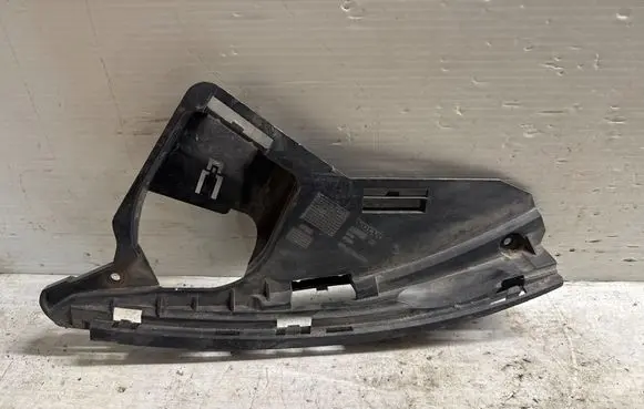 Volvo XC60 Headlight/headlamp mounting bracket 30763433