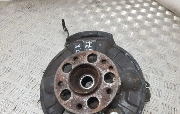 Mercedes-Benz A W168 Front wheel hub
