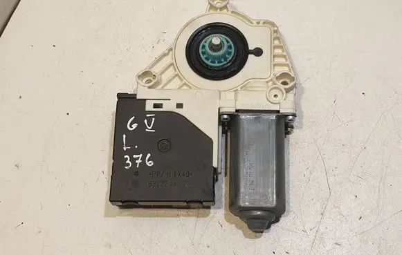 Volkswagen Golf V Front door window regulator motor 1K0959702E 1K3837402E