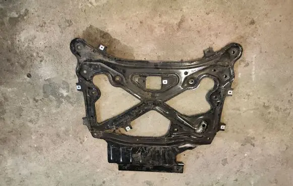 Audi A4 S4 B9 Engine splash shield/under tray 4M2399345C