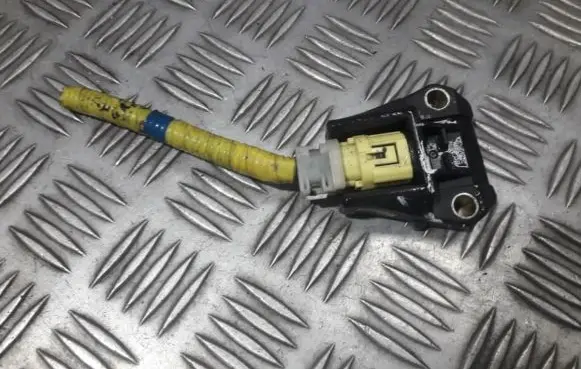 Subaru Legacy Airbag deployment crash/impact sensor 98231ag000 252100-0080