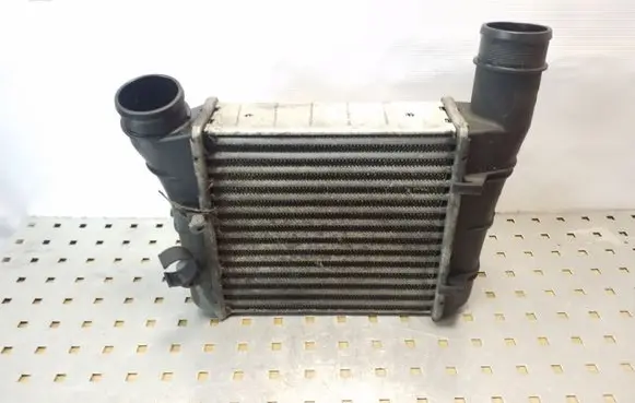 Audi A4 S4 B7 8E 8H Intercooler radiator 8E0145805S