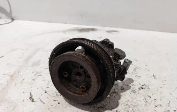 Audi A6 S6 C5 4B Power steering pump 4B0145155T