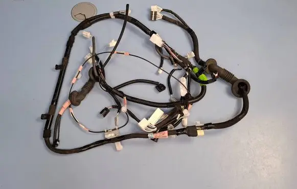 Toyota RAV 4 (XA50) Tailgate/trunk wiring harness 8218442A71 8610142E90