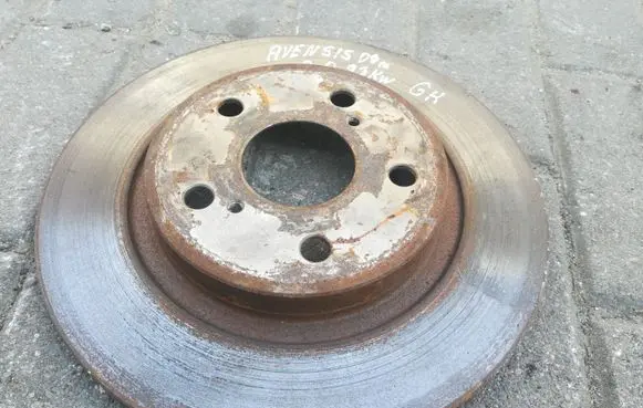 Toyota Avensis T270 Rear brake disc